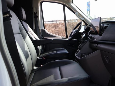 New 2026 Ford Transit 250 148 Medium Roof Extended AWD w/ Load Area Protection Package image 9