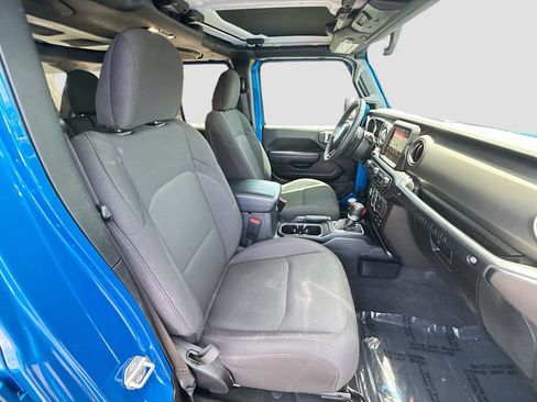 Used 2023 Jeep Wrangler Unlimited w/ Cold Weather Group AWD/4WD image 33