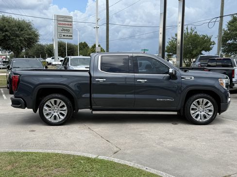 Used 2021 GMC Sierra 1500 Denali w/ Denali Ultimate Package AWD/4WD image 3