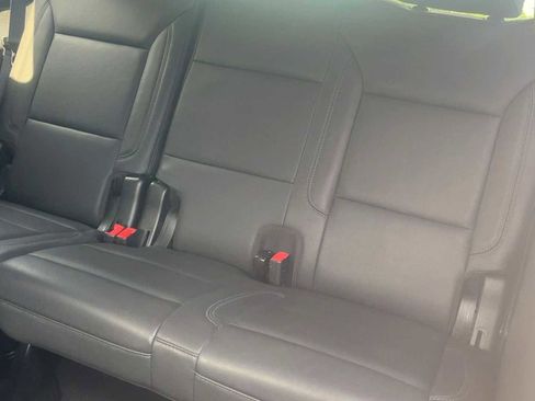 Used 2024 Chevrolet Tahoe LT RWD image 33