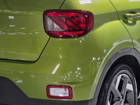 Certified 2023 Hyundai Venue SEL FWD image 12