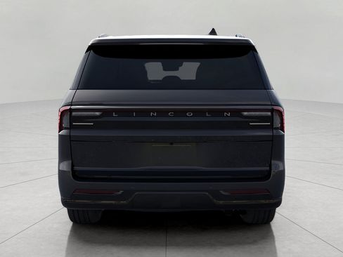 New 2026 Lincoln Navigator L Reserve w/ Jet Appearance Package AWD/4WD image 5