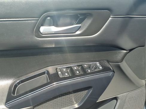 Used 2022 Nissan Pathfinder SV w/ SV Premium Package AWD/4WD image 23
