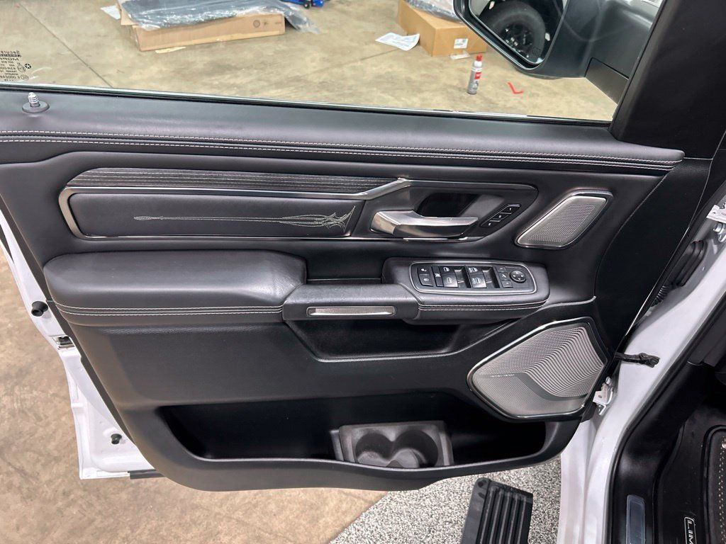 Used 2019 RAM 1500 Limited AWD/4WD image 14