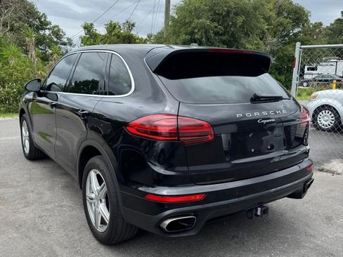 Used 2016 Porsche Cayenne AWD/4WD image 4