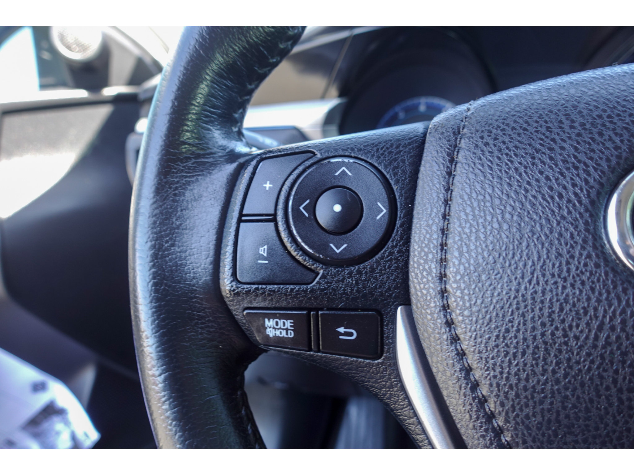 Used 2015 Toyota Corolla S Premium FWD image 15