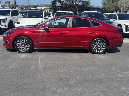 Used 2023 Hyundai Sonata SEL FWD image 2