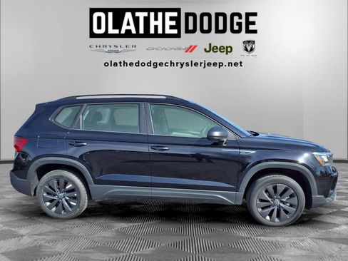 Used 2024 Volkswagen Taos S image 30