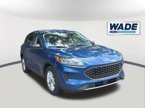 Used 2022 Ford Escape SE w/ Convenience Package FWD image 3