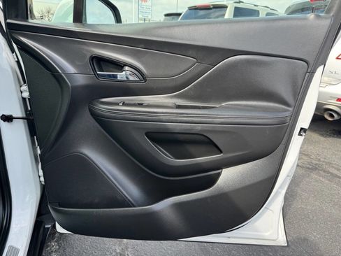 Used 2018 Buick Encore Preferred image 19