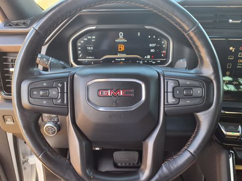 Used 2022 GMC Sierra 1500 AT4 w/ AT4 Preferred Package AWD/4WD image 19
