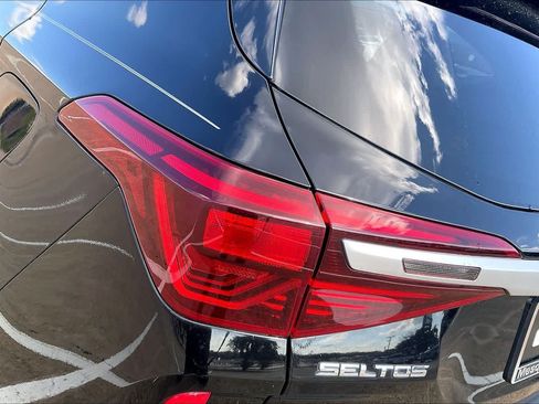 Certified 2021 Kia Seltos S FWD image 30