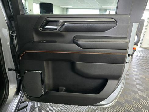 Used 2024 GMC Sierra 2500 AT4 w/ AT4 Premium Plus Package image 43