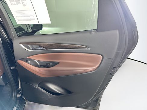 Used 2018 Buick Enclave Avenir w/ Avenir Technology Package image 33