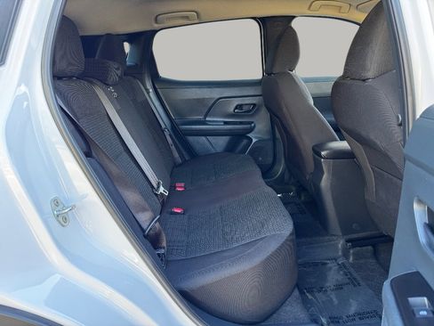 Used 2025 Nissan Kicks S AWD/4WD image 18
