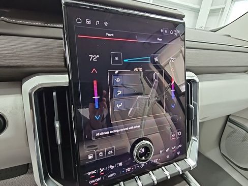 New 2026 GMC Acadia Denali w/ Super Cruise Package FWD image 14