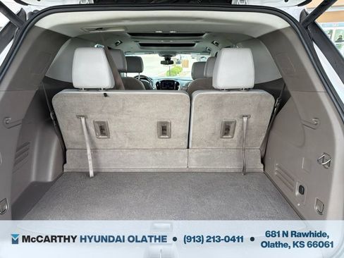 Used 2020 Chevrolet Traverse Premier w/ LPO, Floor Liner Package AWD/4WD image 22