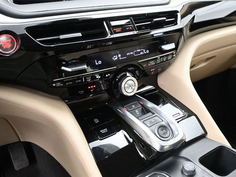 Certified 2023 Acura MDX SH-AWD w/ Technology Package image 6