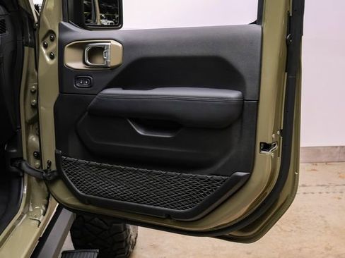 Used 2025 Jeep Wrangler Unlimited Rubicon 392 image 94