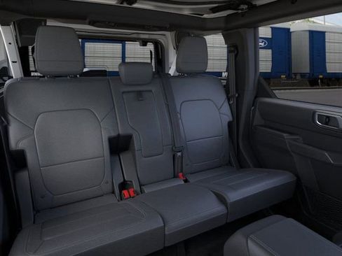 New 2025 Ford Bronco Badlands w/ Sasquatch Package image 11