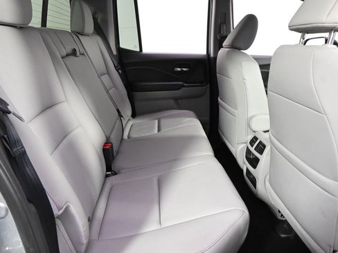 Used 2019 Honda Ridgeline RTL image 18