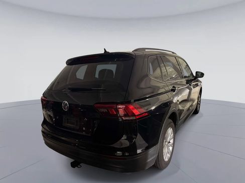 Used 2020 Volkswagen Tiguan S FWD image 4