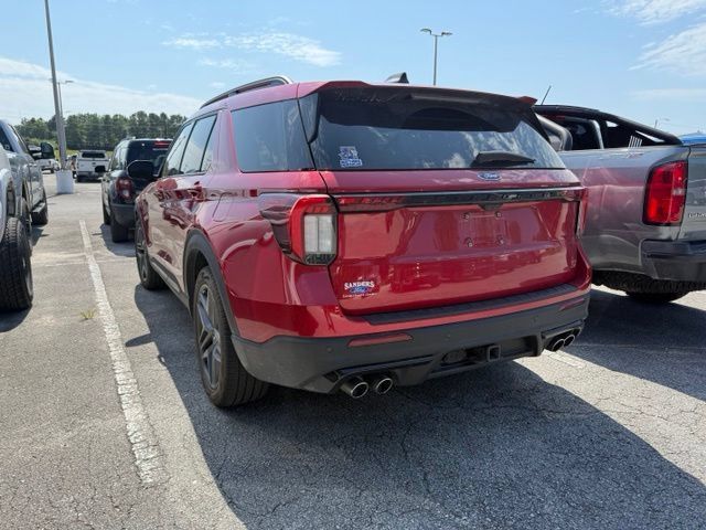 Used 2025 Ford Explorer ST AWD/4WD image 4