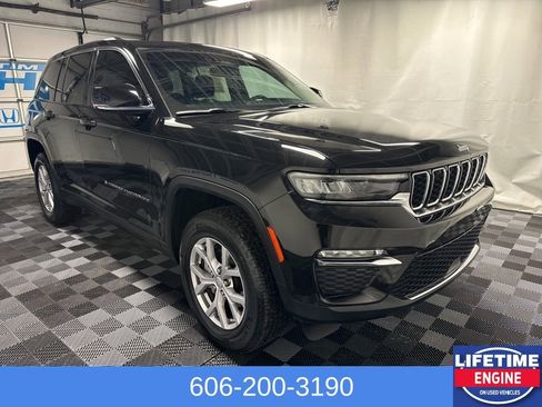 Used 2022 Jeep Grand Cherokee Limited image 3