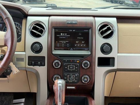 Used 2014 Ford F150 King Ranch w/ King Ranch Luxury Package image 21