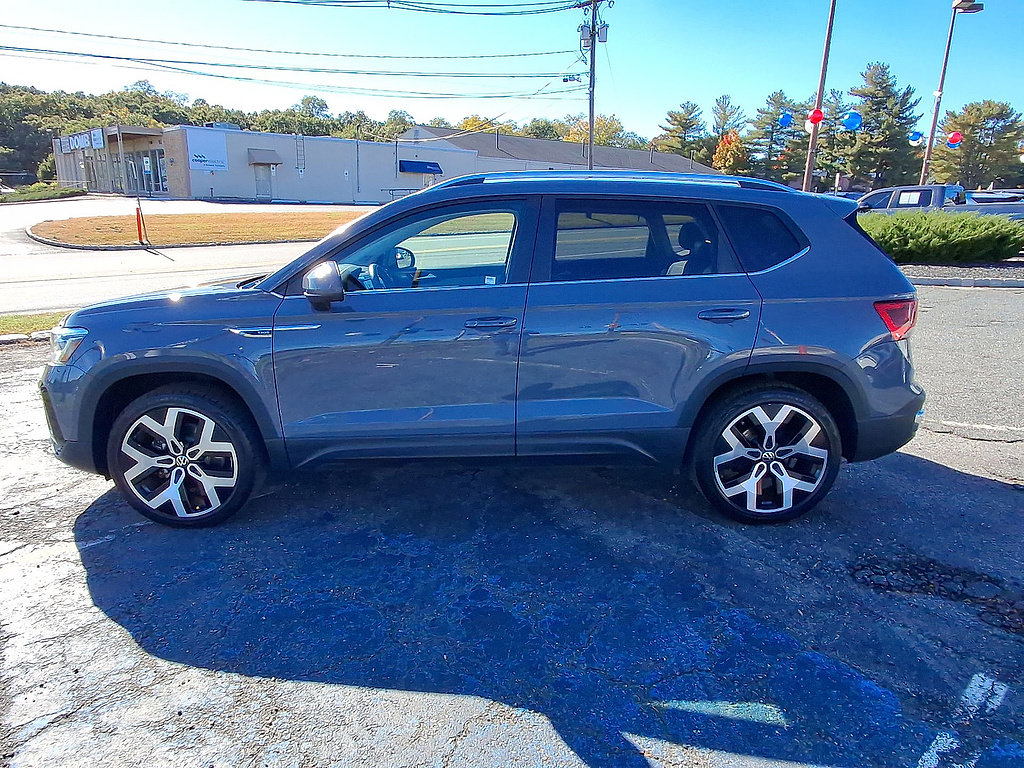 Used 2023 Volkswagen Taos SEL AWD/4WD image 5