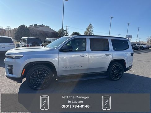 New 2026 Jeep Grand Wagoneer Summit image 4