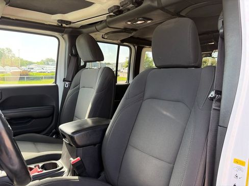 Used 2018 Jeep Wrangler Unlimited Sport S AWD/4WD image 43