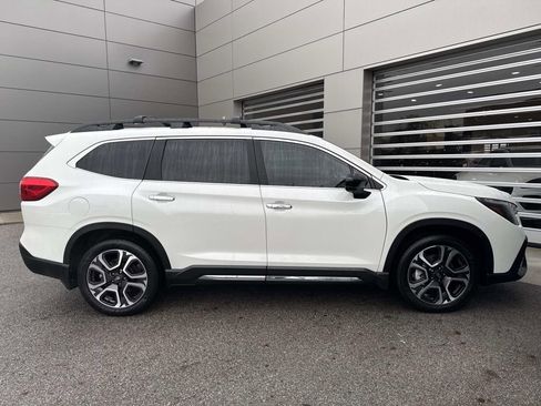 Used 2024 Subaru Ascent Touring AWD/4WD image 8