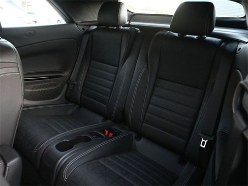 Used 2016 Buick Cascada Premium image 12