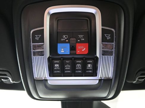 Used 2025 RAM 1500 Laramie w/ Night Edition AWD/4WD image 39