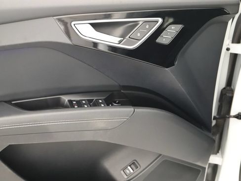 Certified 2024 Audi Q4 e-tron Prestige AWD/4WD image 23