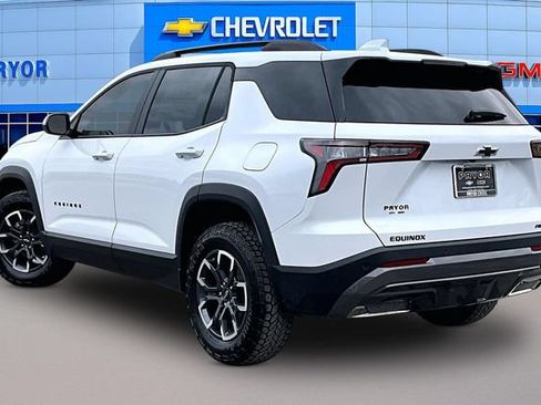 New 2026 Chevrolet Equinox ACTIV w/ Convenience Package III FWD image 3