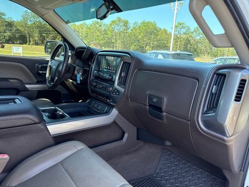 Used 2018 Chevrolet Silverado 1500 LTZ Z71 w/ LTZ Plus Package image 10