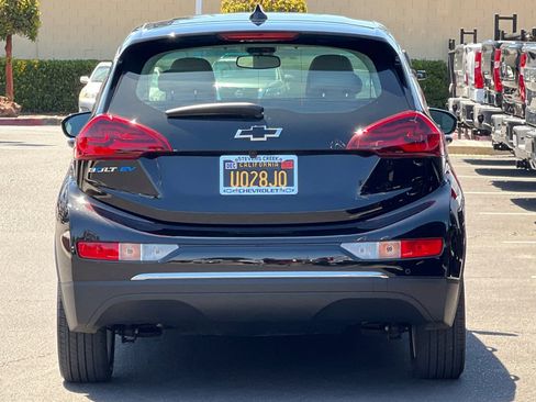 Used 2020 Chevrolet Bolt LT FWD image 6
