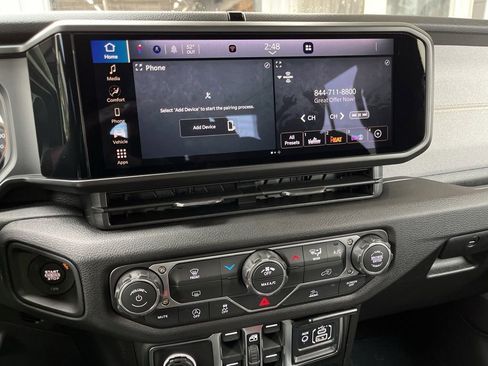New 2026 Jeep Gladiator Sport AWD/4WD image 34