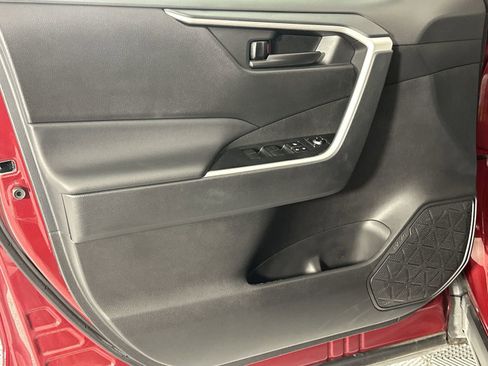 Used 2024 Toyota RAV4 LE FWD image 27