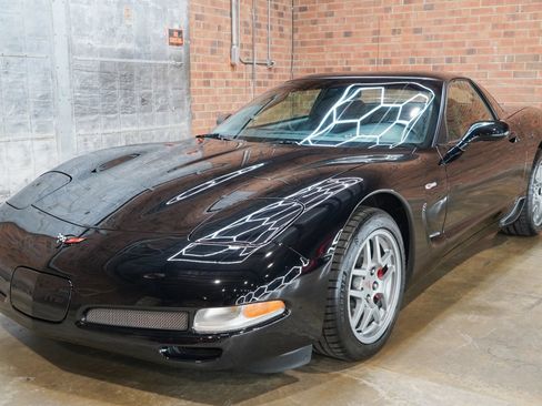 Used 2004 Chevrolet Corvette Z06 RWD image 19