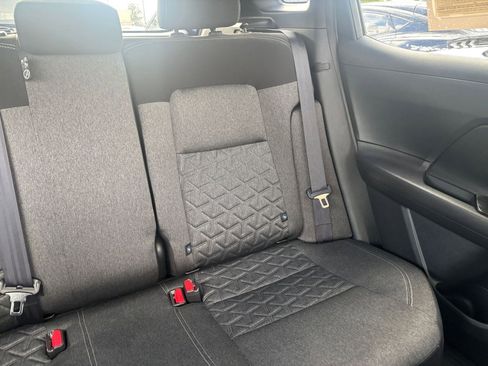 Used 2025 Nissan Kicks SV image 35