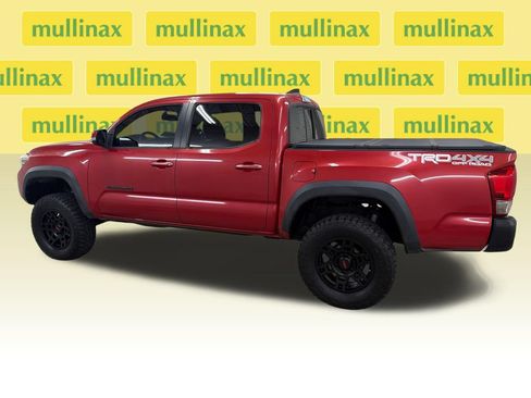 Used 2016 Toyota Tacoma TRD Off-Road w/ Towing Package AWD/4WD image 8