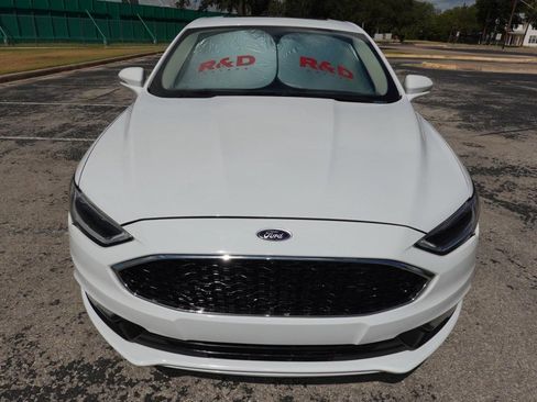 Used 2018 Ford Fusion Titanium image 2