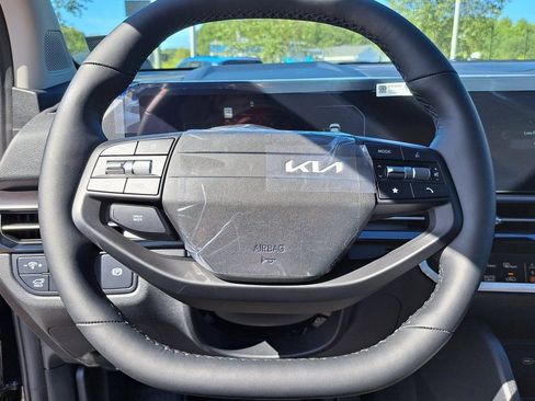 New 2026 Kia Sportage SX image 9