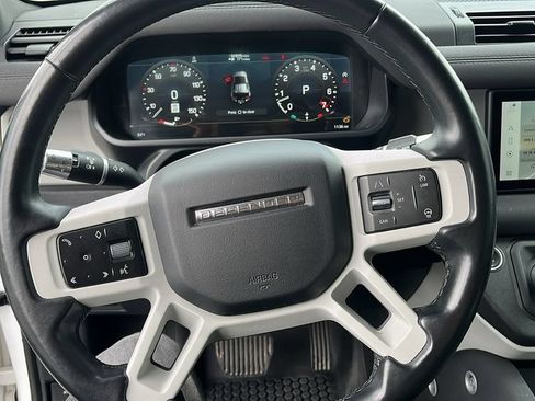 Used 2022 Land Rover Defender 110 SE AWD/4WD image 11