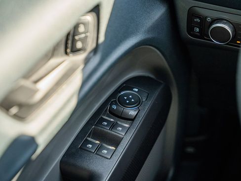 Certified 2024 Ford Maverick XLT w/ XLT Luxury Package FWD image 27