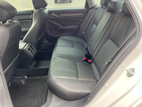 Used 2021 Honda Accord Touring image 13