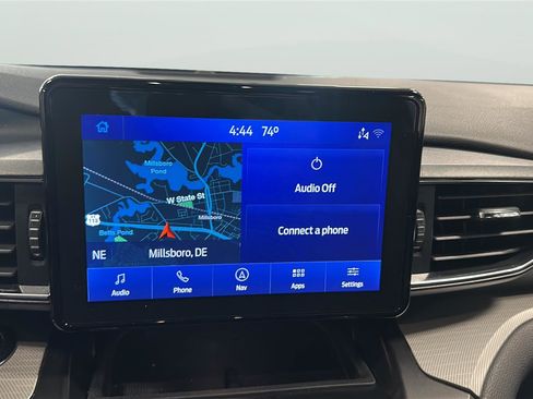 Used 2020 Ford Explorer XLT w/ Equipment Group 202A image 18